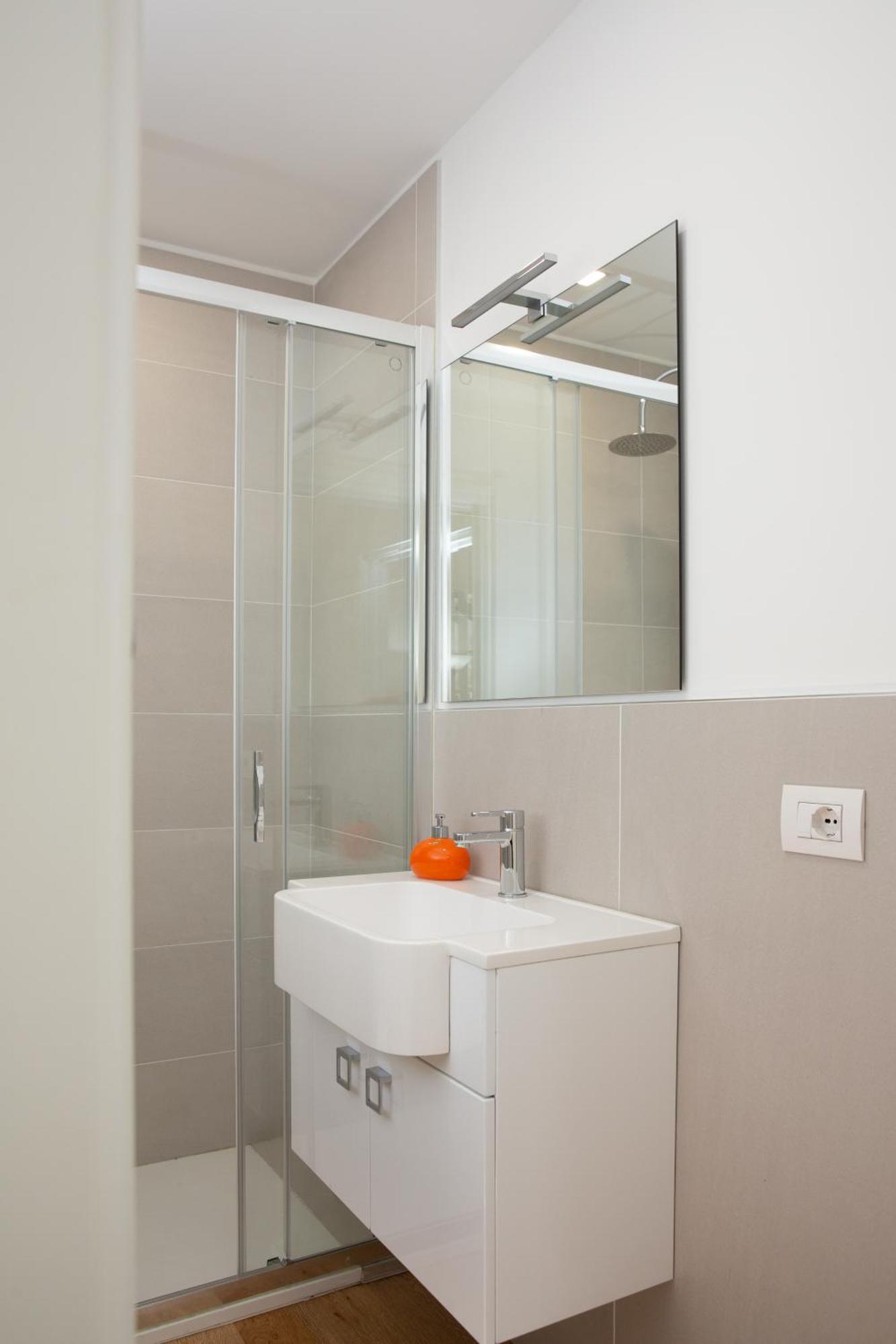 Klimt Central Station - Two Room Apartment Milán Exteriér fotografie
