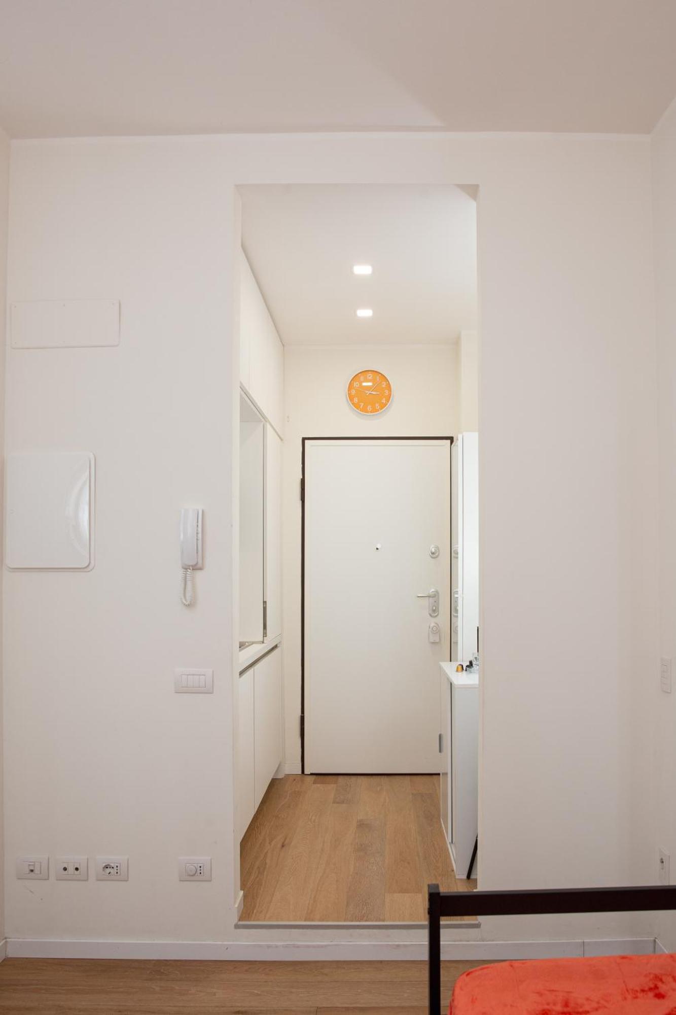 Klimt Central Station - Two Room Apartment Milán Exteriér fotografie